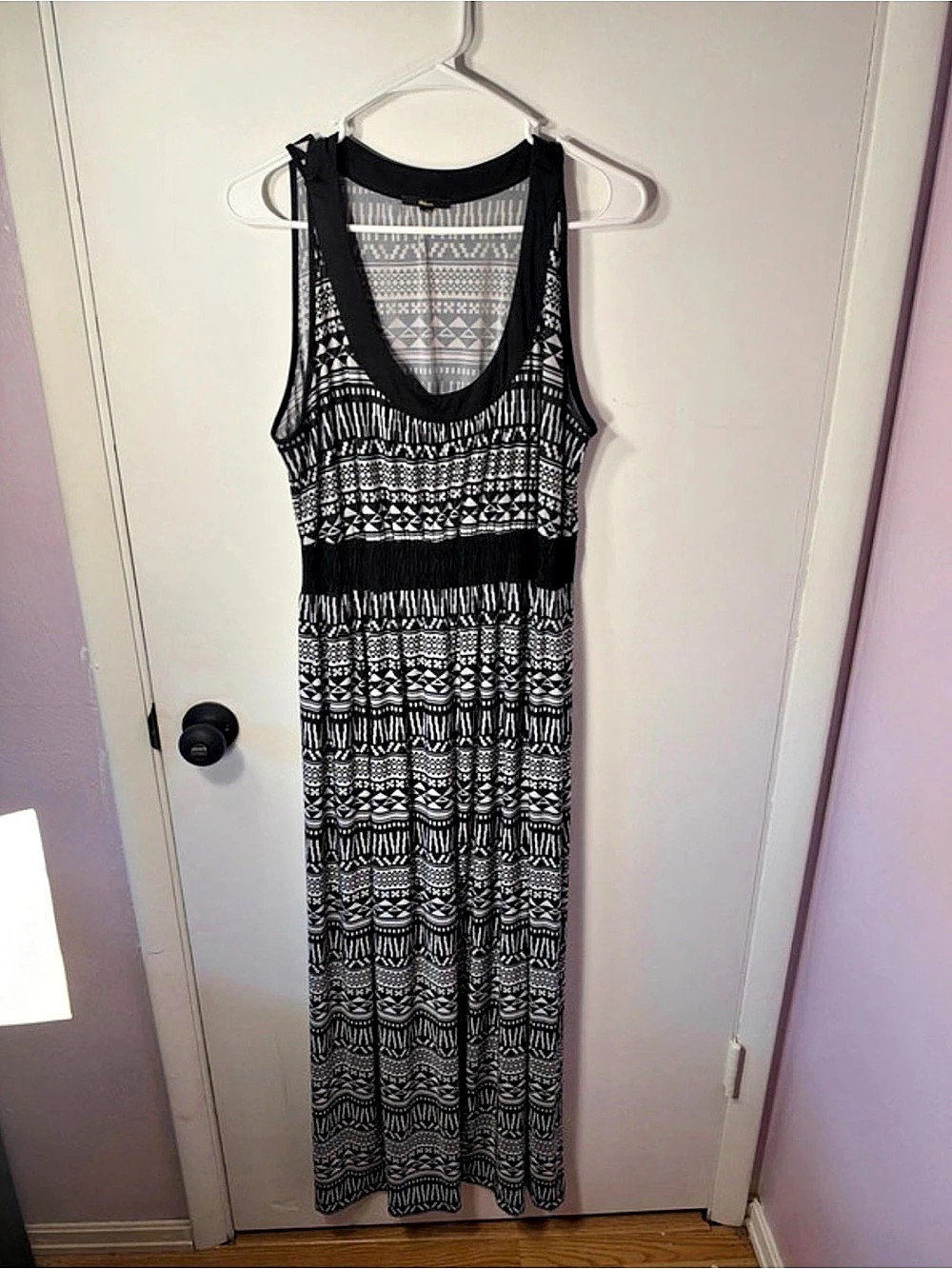 Milano Geometric Maxi Dress in Black & White Like New